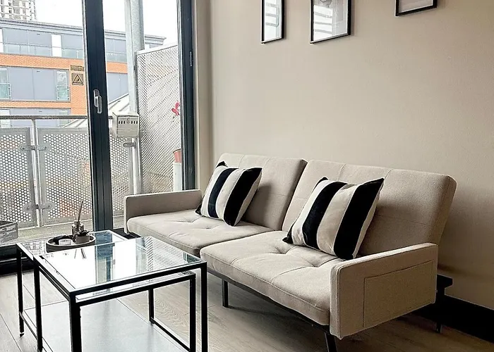 2 Bed Luxe Apartment